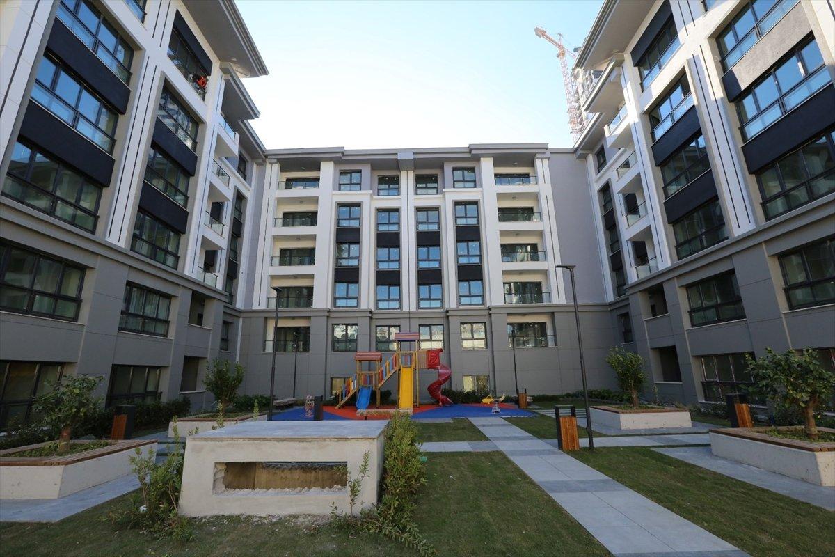 İzmir'e yapılan deprem konutlarının görüntüleri