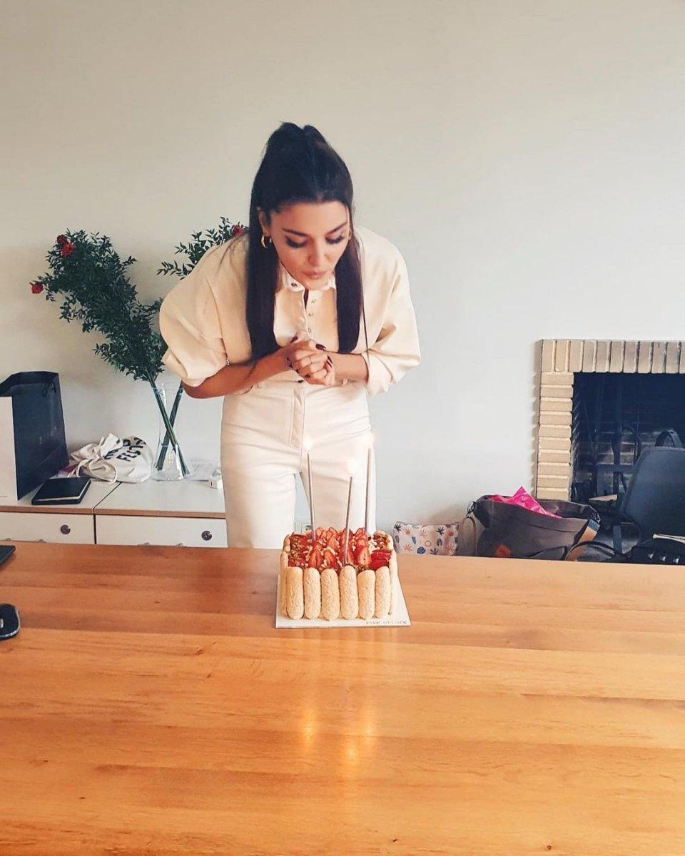 Hande Erçel'den doğum günü paylaşımı