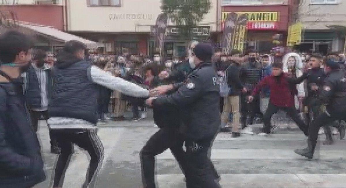 Konya'da öğrenci velileri birbirine girdi