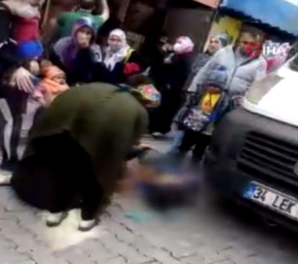 Esenyurt'ta okul servisi çocuğa çarptı