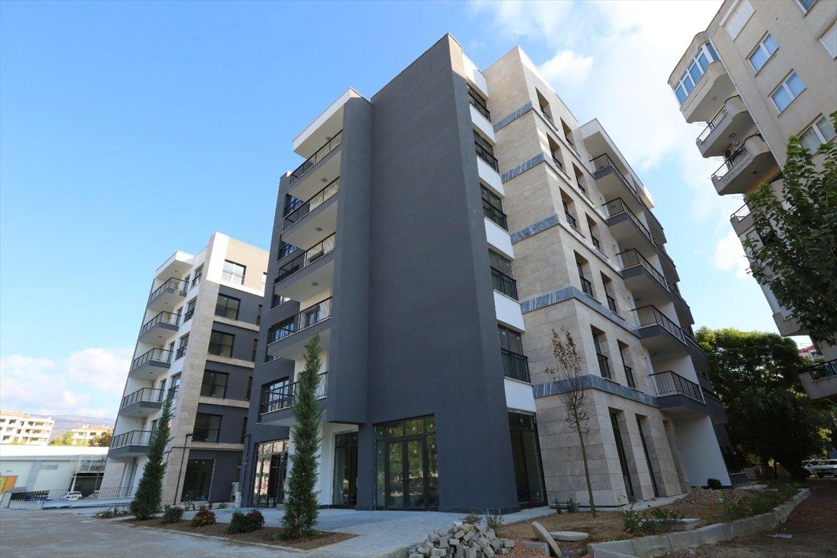 İzmir'e yapılan deprem konutlarının görüntüleri