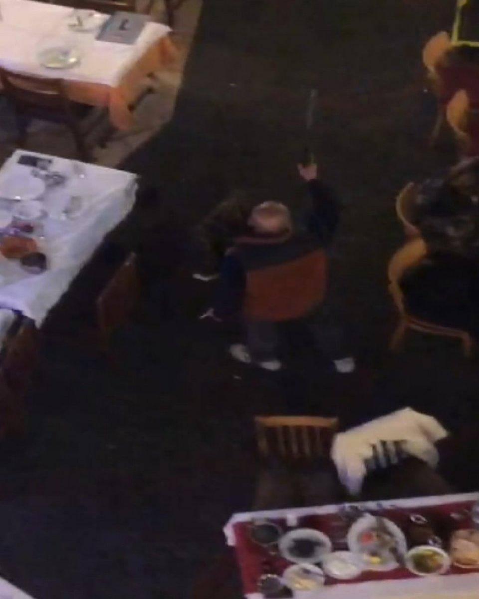 Beyoğlu’nda bir kadını rehin alan şüpheli yakalandı