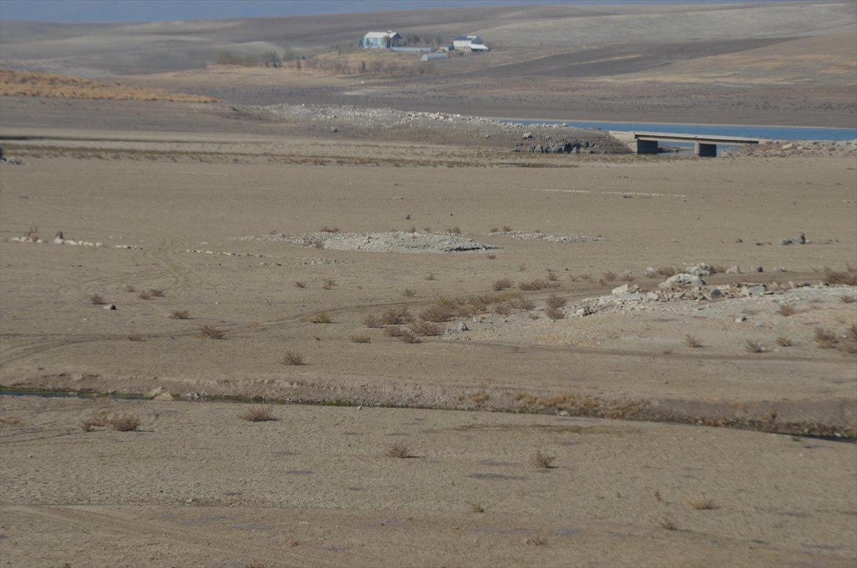 Muş Alparslan-1 Barajı'nda kuraklık