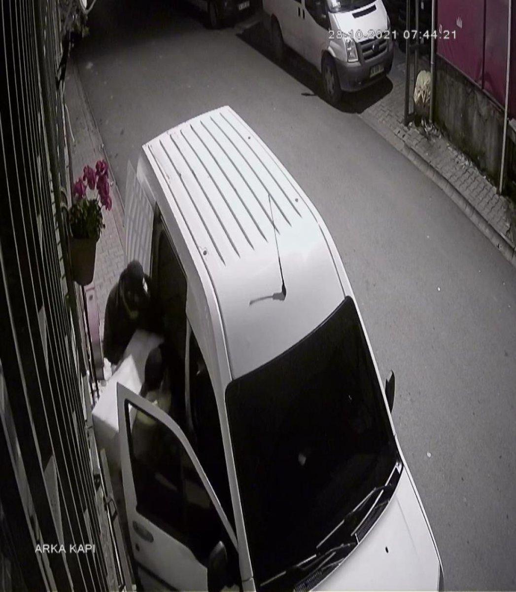 Ümraniye'de 10 bin adet led ampulü çalan hırsızlar, 80 bin liralık vurgun yaptı