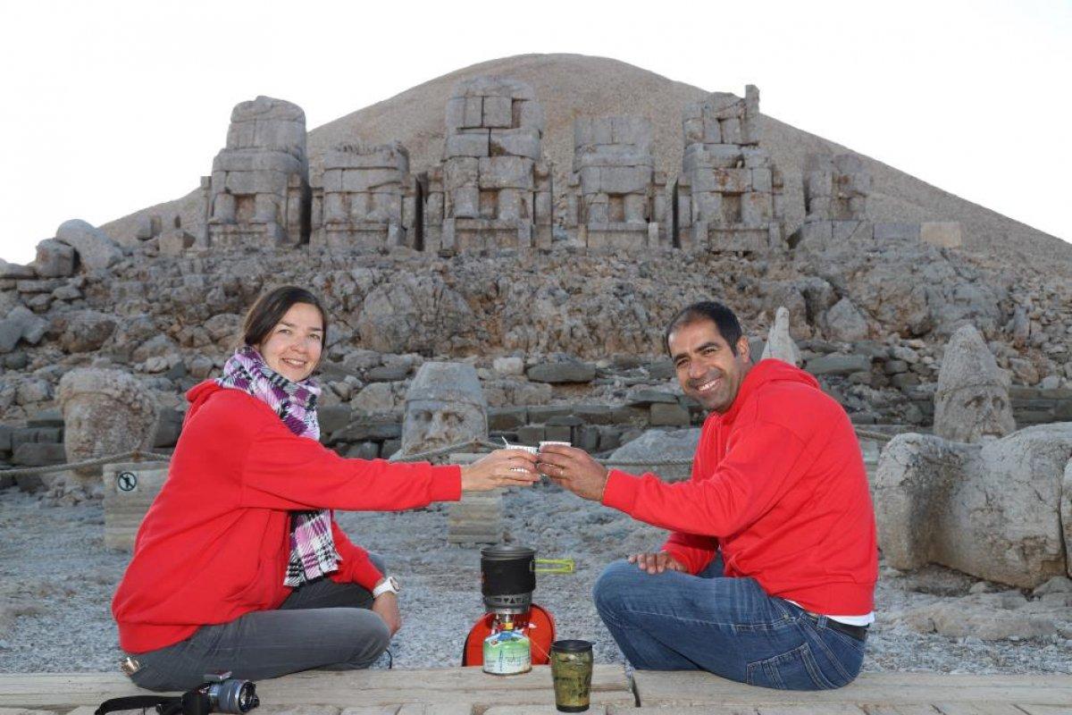 Nemrut Dağı sezonun son turistlerini ağırlıyor