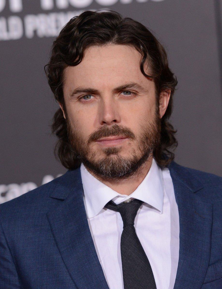 Casey Affleck yeni sevgilisiyle görüntülendi