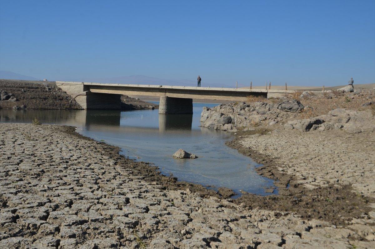 Muş Alparslan-1 Barajı'nda kuraklık