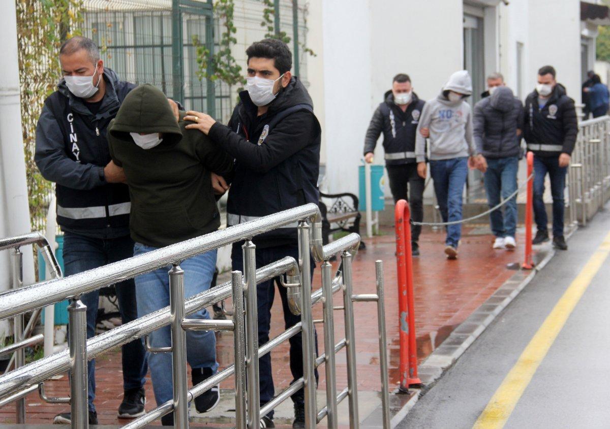 Adana'da silah tamiri ölüm getirdi