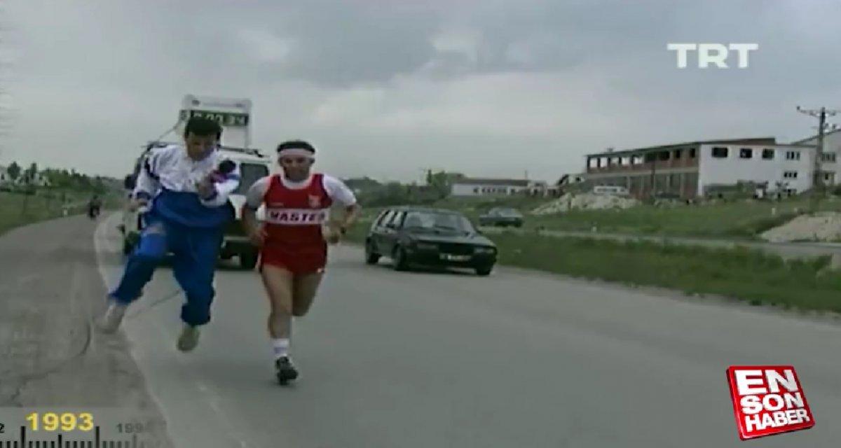 Master atletlerle röportaj yapan TRT muhabirinin zor anları