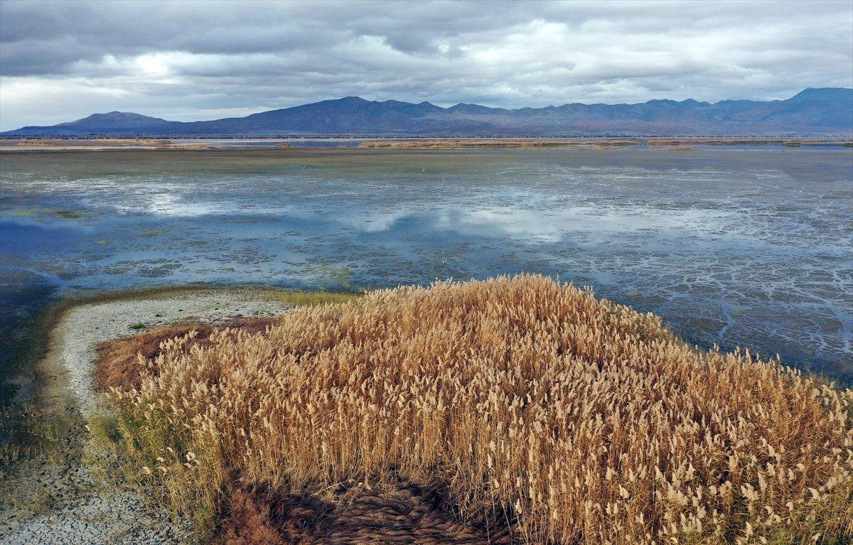 Konya'daki göller kuraklık nedeniyle çekilmeye başladı