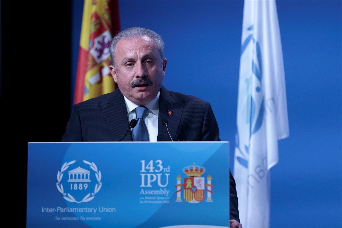 Mustafa Şentop: Türkiye Avrupa'nın göçmen deposu değildir