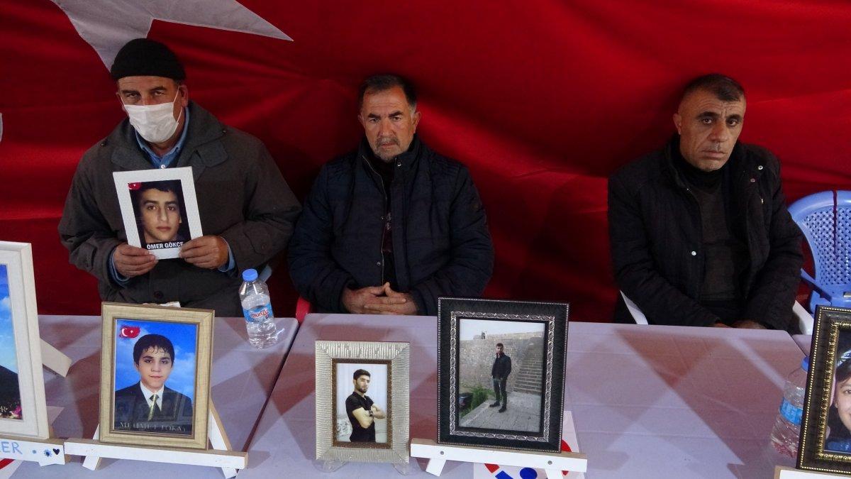 Evlat nöbetindeki baba: Evlatlarımızı kullanan Amerika, İngiltere ve Fransa’dır