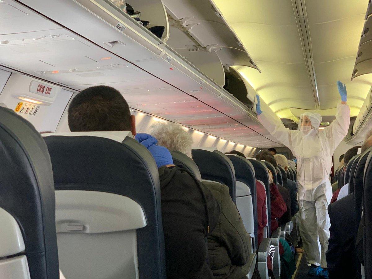 Güney Afrika'dan tahliye edilen 71 Türk, İstanbul'da karantinaya alındı