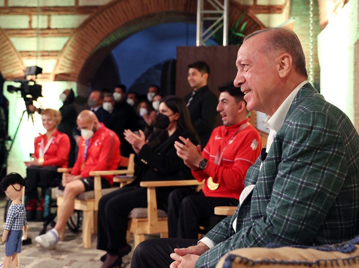 Cumhurbaşkanı Erdoğan'dan 'Engelleri Birlikte Aştık' buluşması
