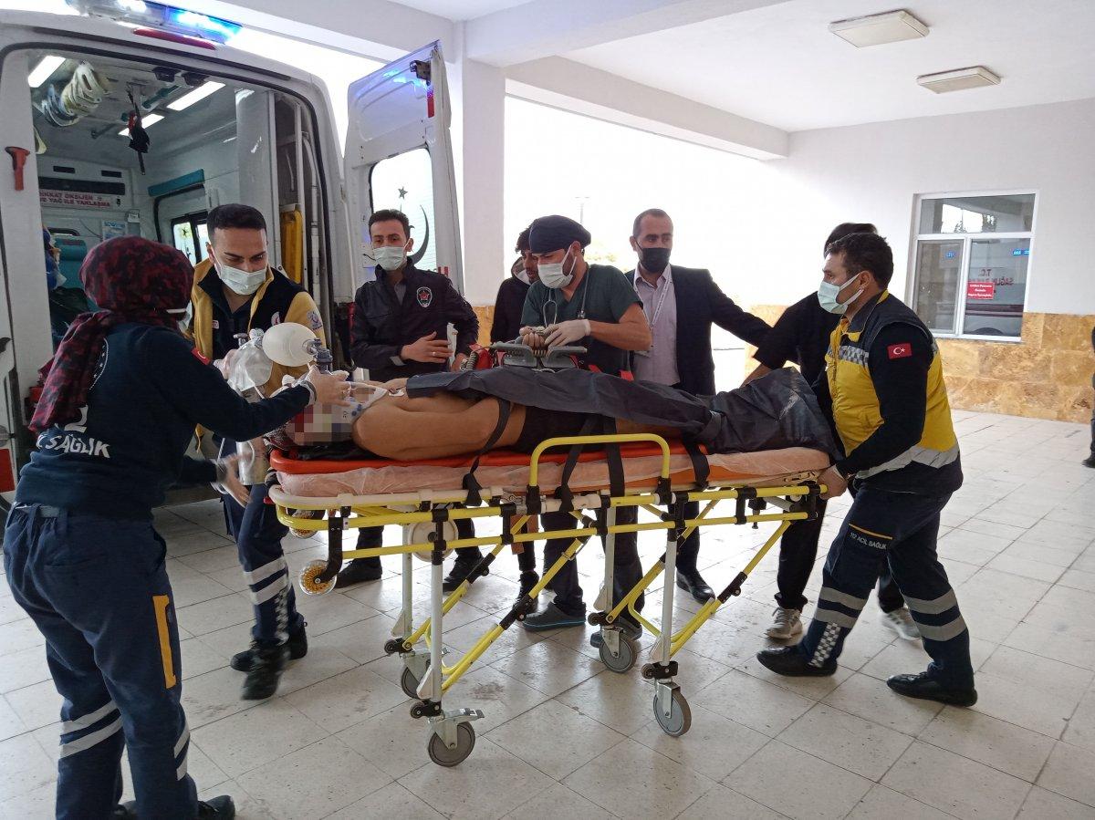 Sivas'ta iki araç birbirine girdi