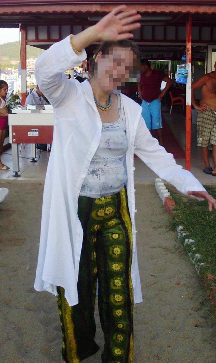 Sahte şifacı, emekli doktoru dolandırdı