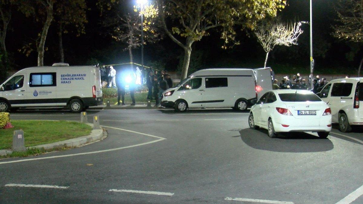 Üsküdar'da parkta erkek cesedi bulundu
