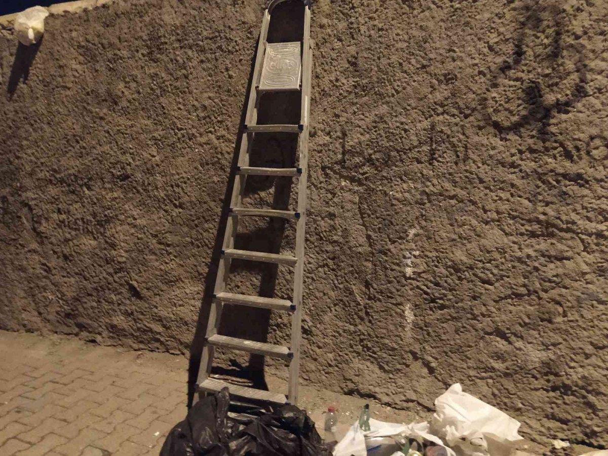 Adana'da bekçilere boyacıyım diyen kişi hırsız çıktı