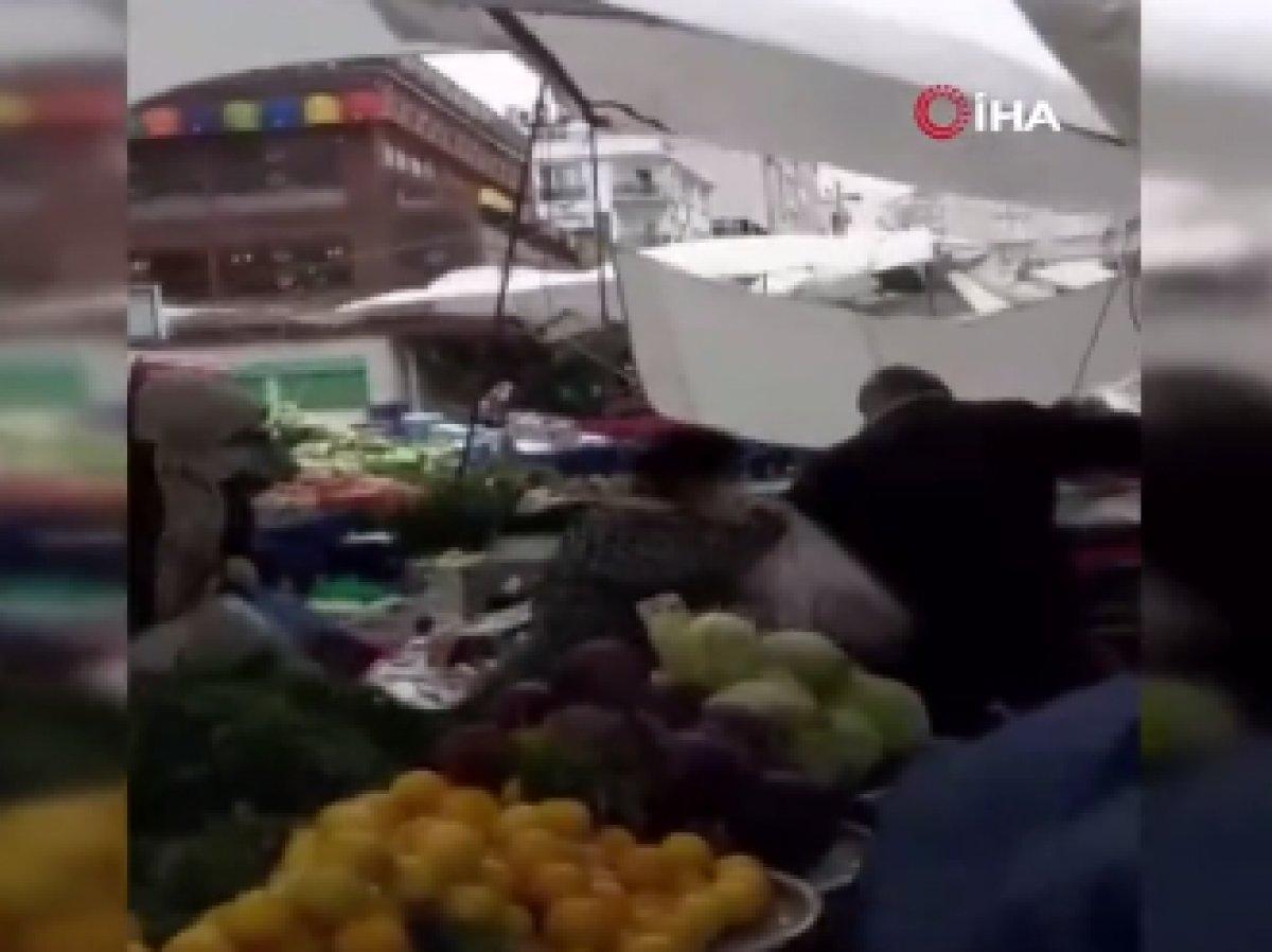 Küçükçekmece'de pazarcıların zor anları kamerada