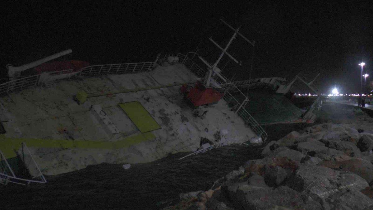 Maltepe’de lodos nedeniyle gemi battı