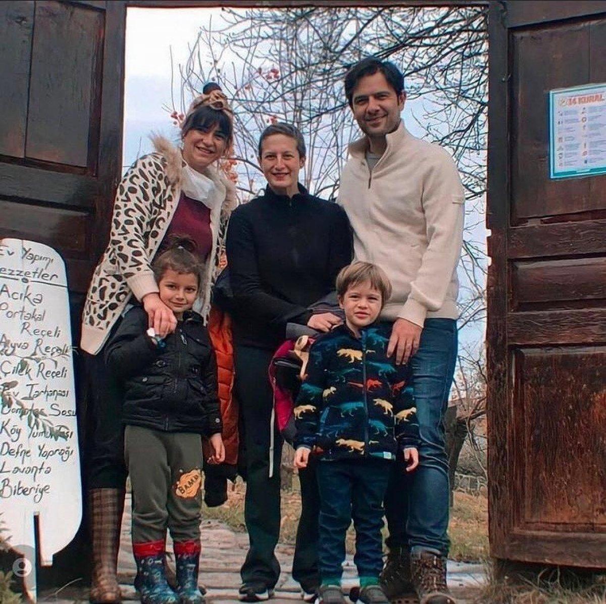 Canan Ergüder'den mutlu aile pozu