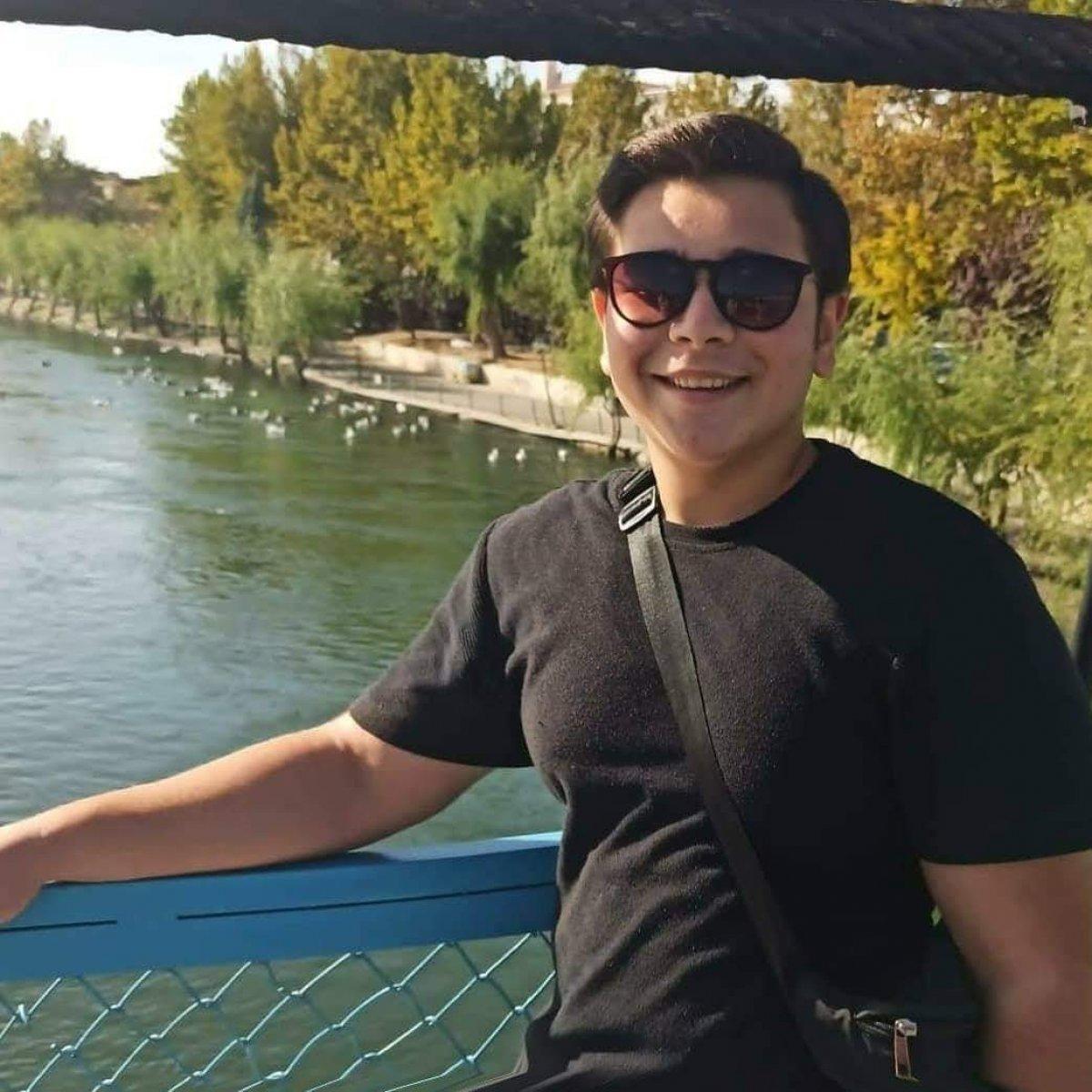 İstanbul'da 16 yaşındaki Berke, yalnız yaşadığı evde ölü bulundu