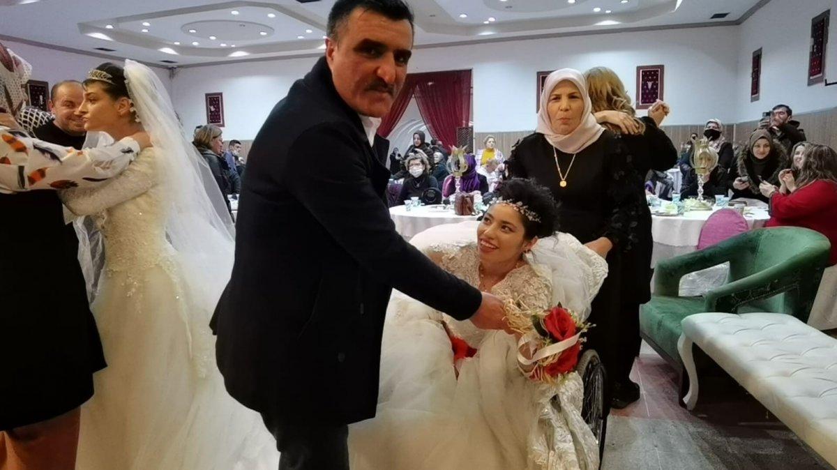 Bursa'da engelli genç kızların gelinlik hayali gerçek oldu