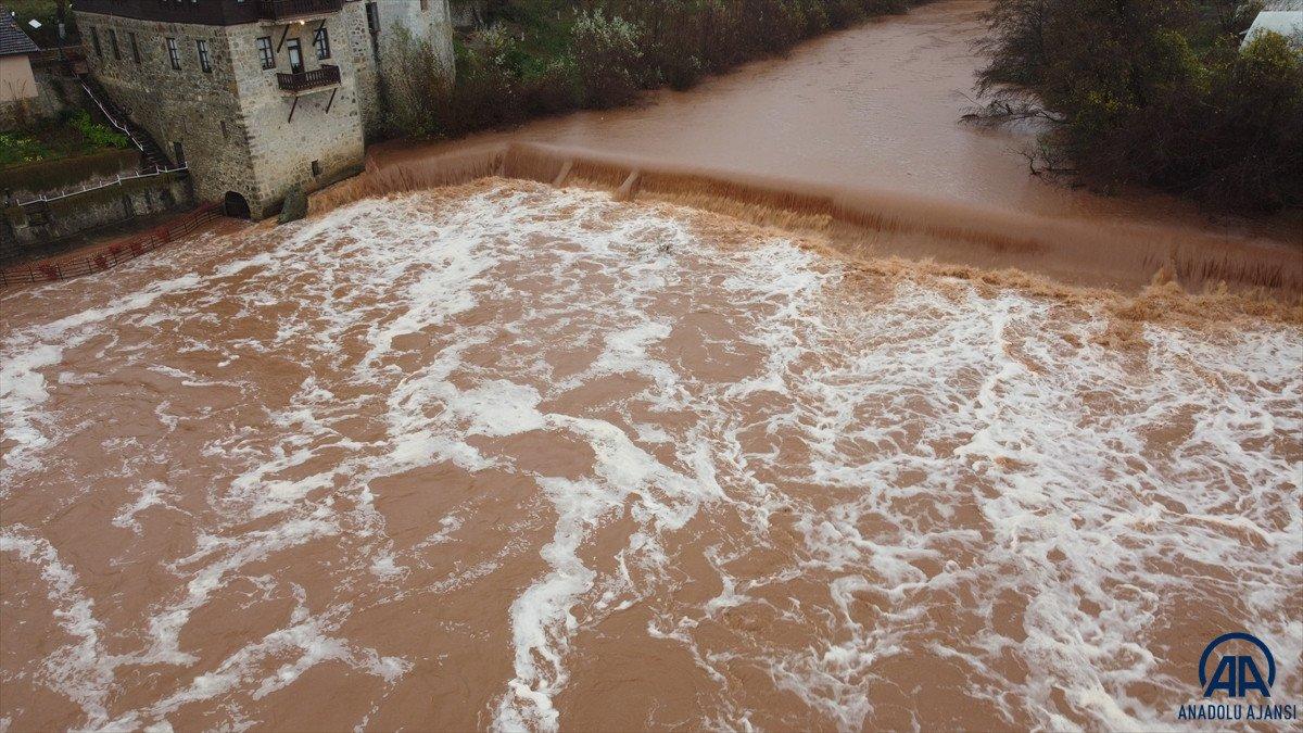 Bartın Irmağı’ndaki köpürmelerle ilgili inceleme başlatıldı