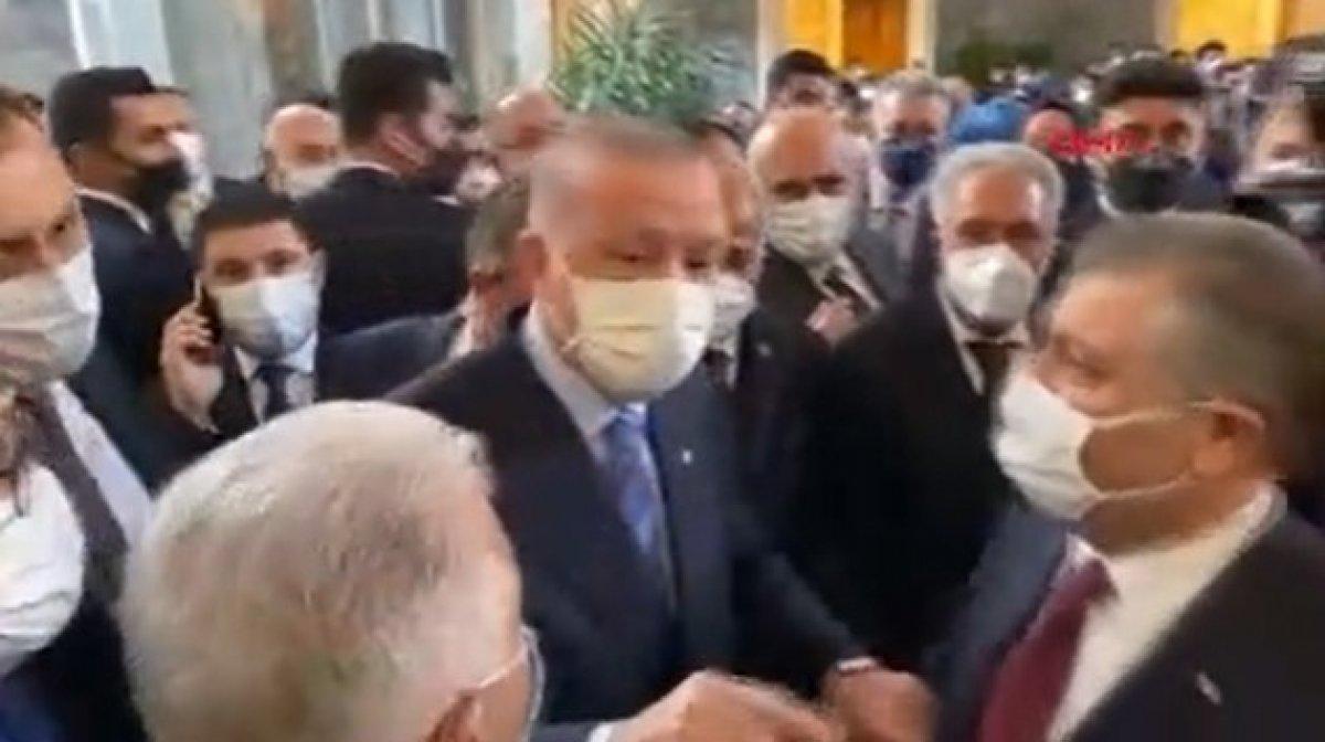 Cumhurbaşkanı Erdoğan, Fahrettin Koca'nın açıklamalarına dahil oldu