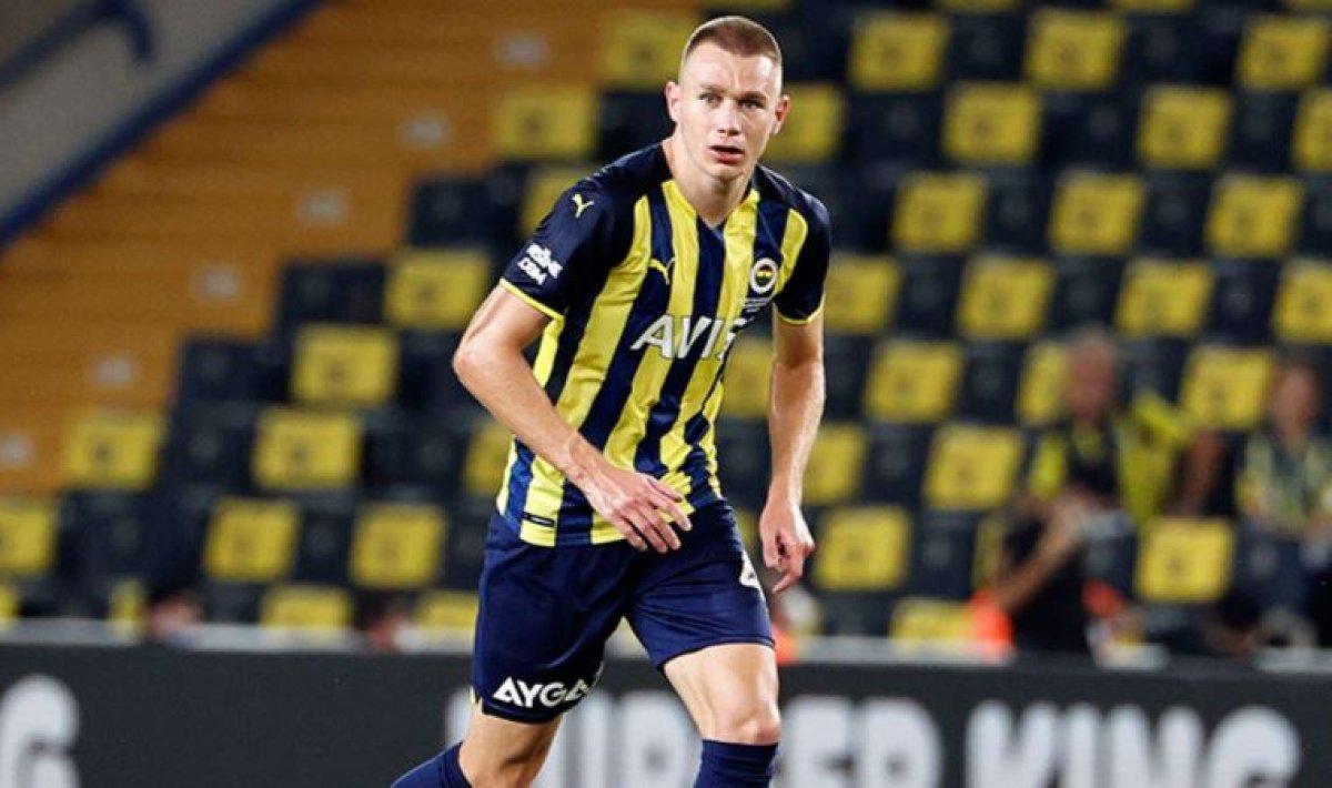 Fenerbahçe'de Novak'ın yerine sol bek aranıyor