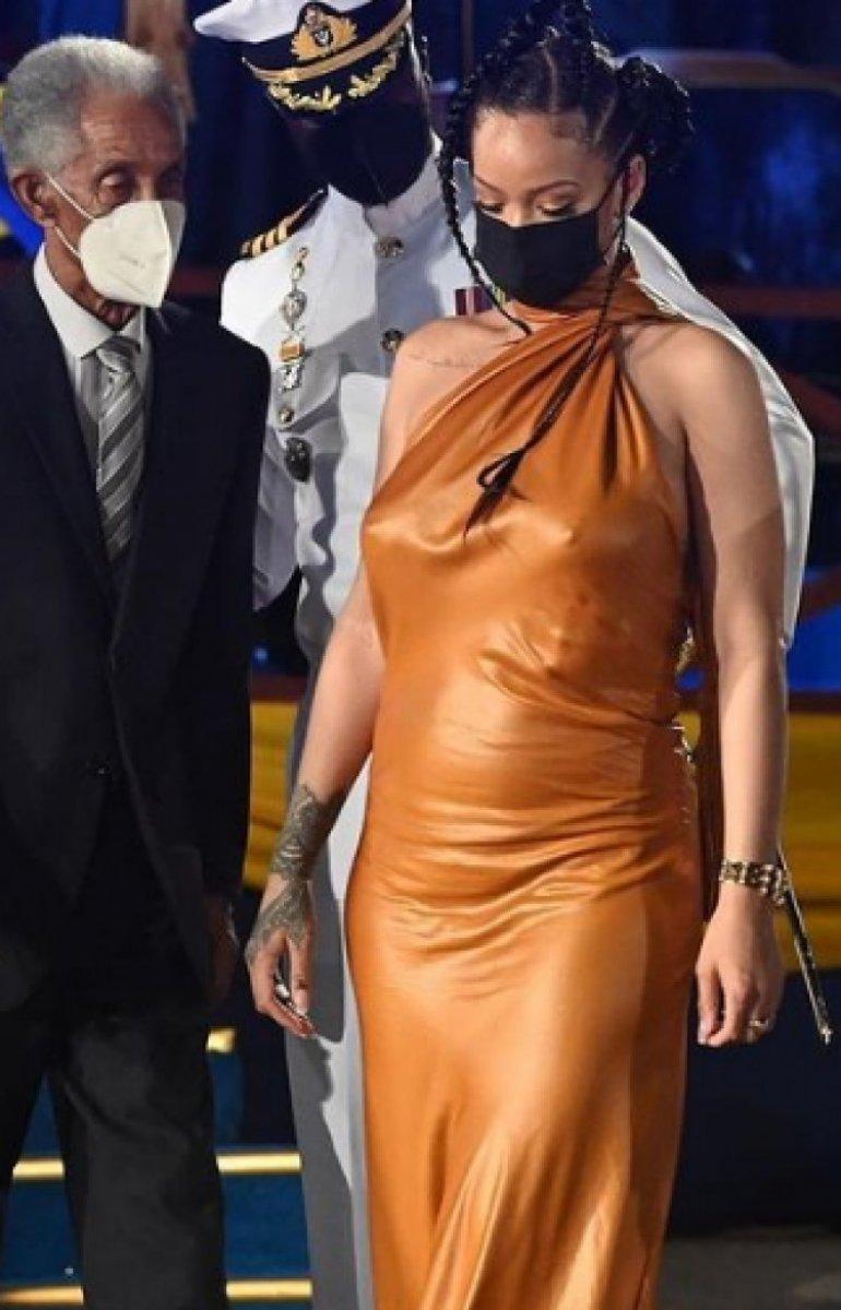 Rihanna hamile mi? Barbadoslu yıldızın son hali iddiaları güçlendirdi