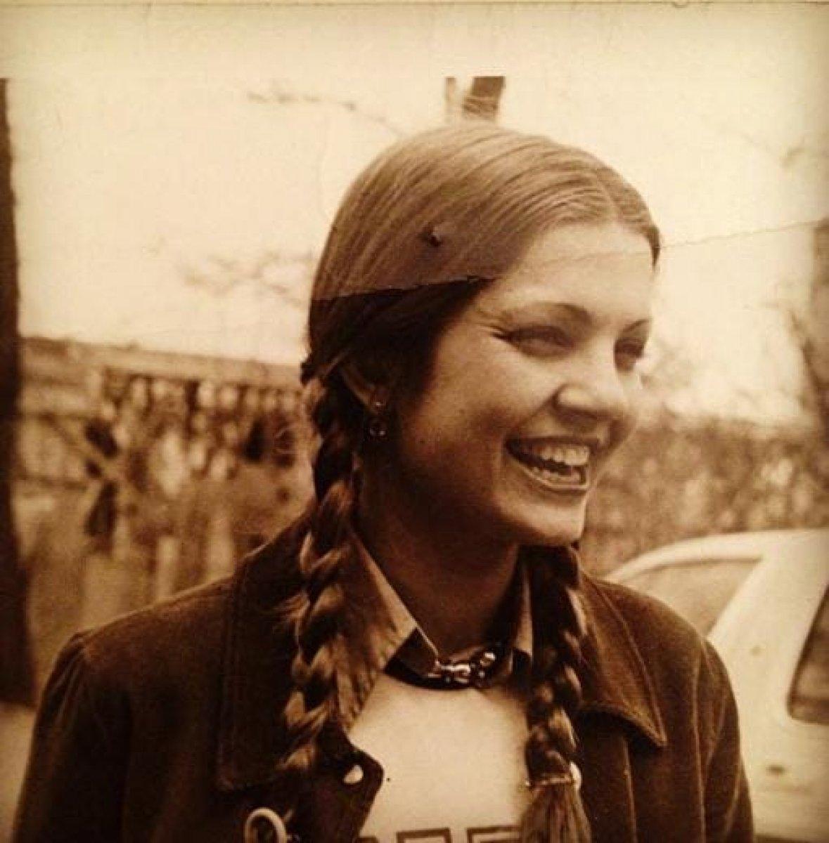 Derya Baykal'ın gençliği