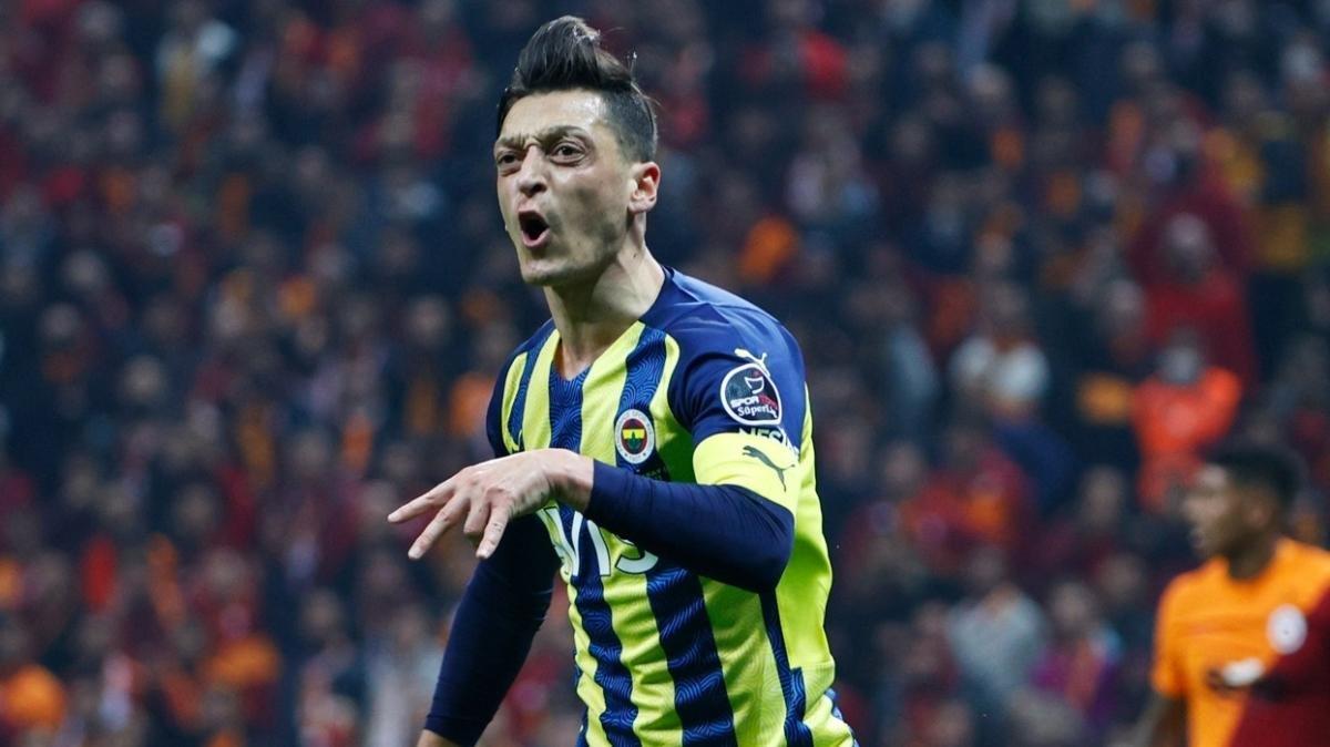 Mesut Özil: Taraftarı üzmeye hakkımız yok