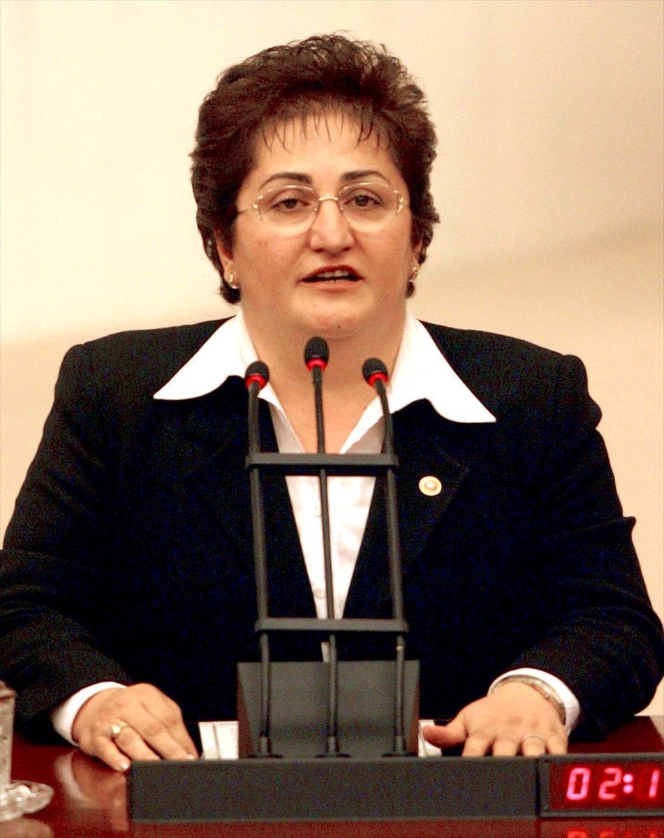 AK Partili Güldal Akşit hayatını kaybetti