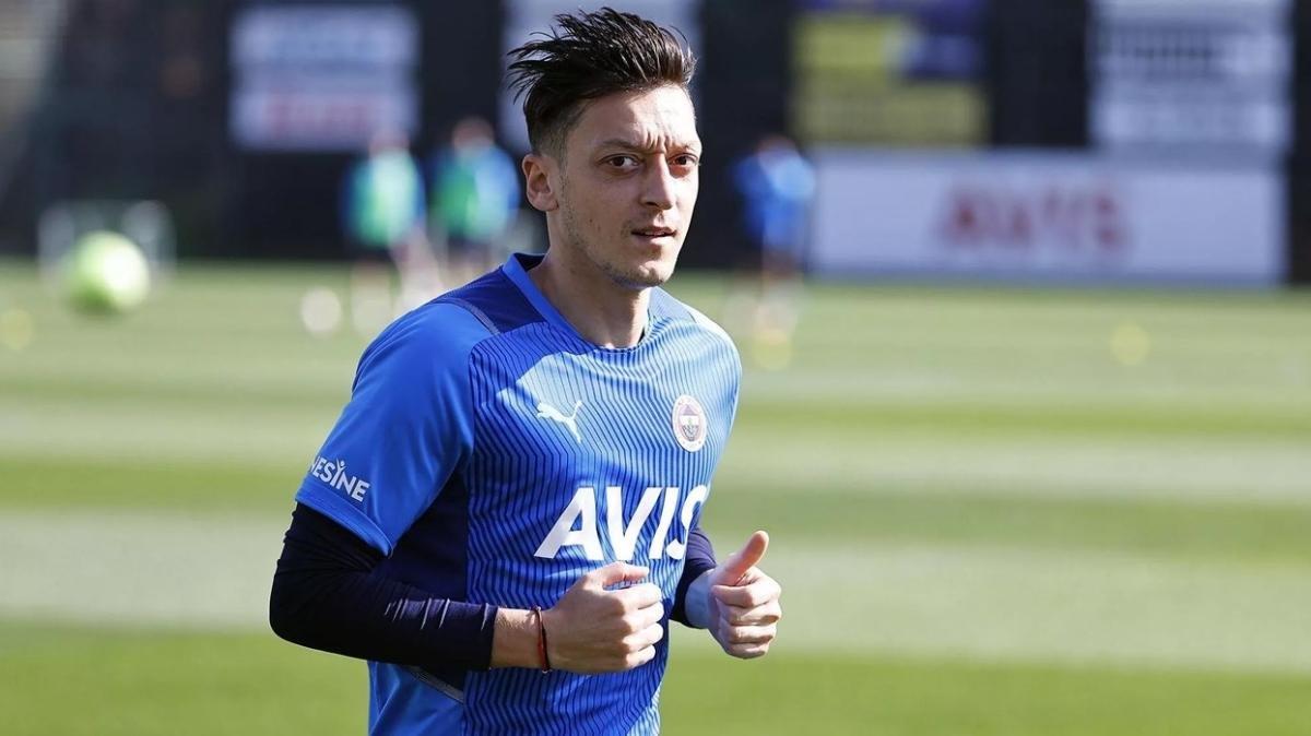 Mesut Özil: Taraftarı üzmeye hakkımız yok