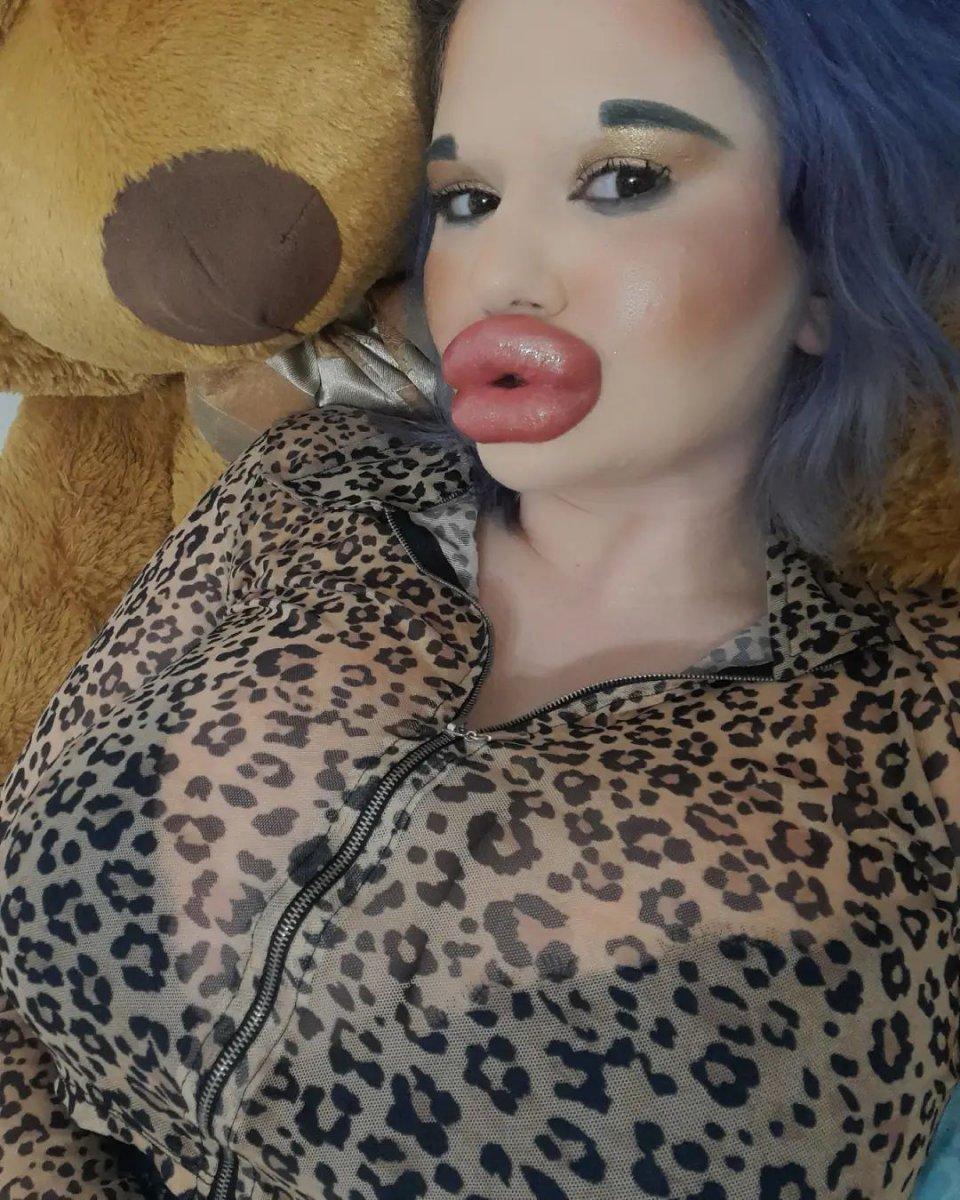 Dünyanın en büyük dudaklı kadını Andrea Ivanova, hedefini açıkladı