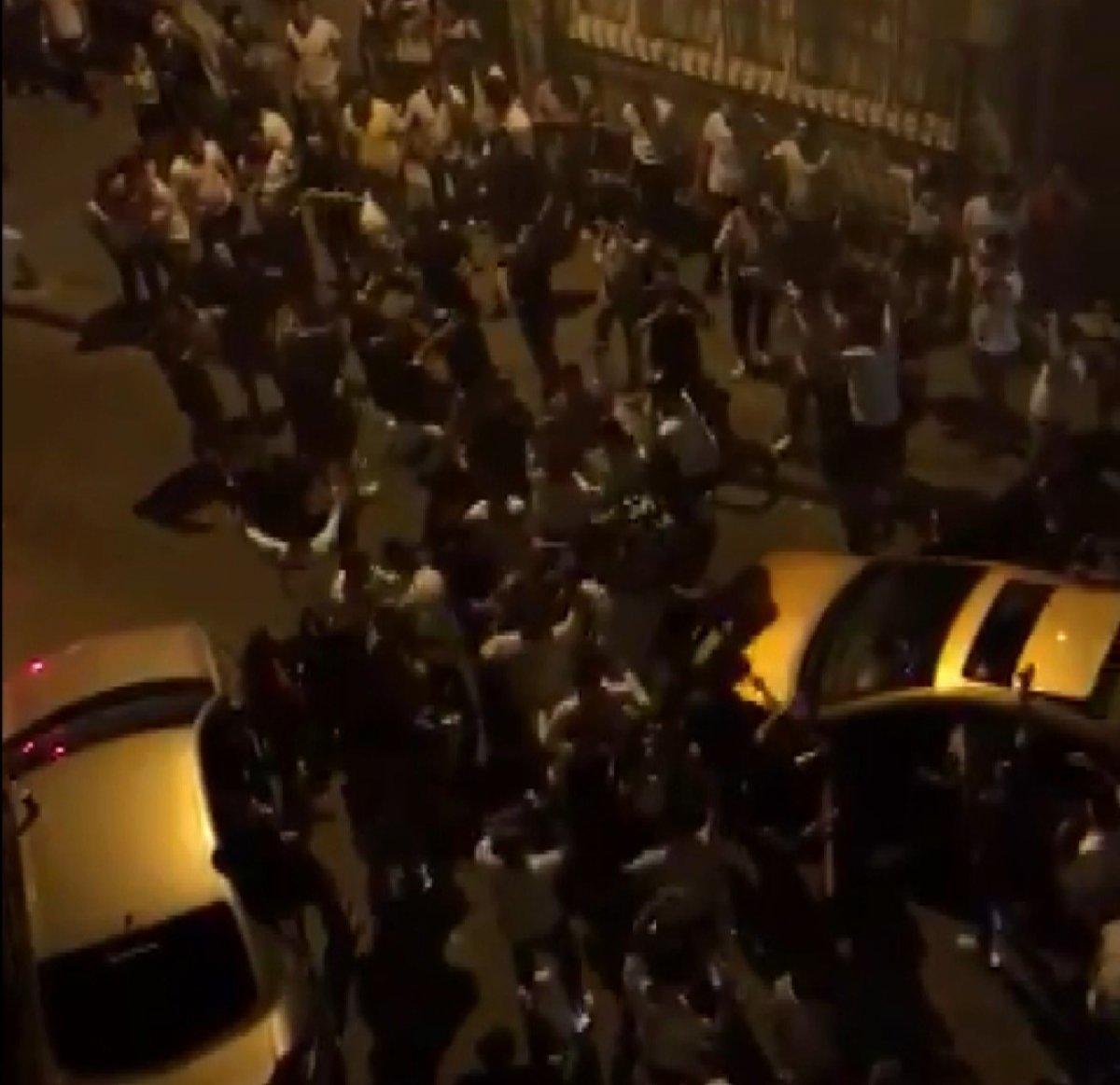 Kadıköy’de, kilise duvarında dans eden 3 şahıs hakkında dava açıldı