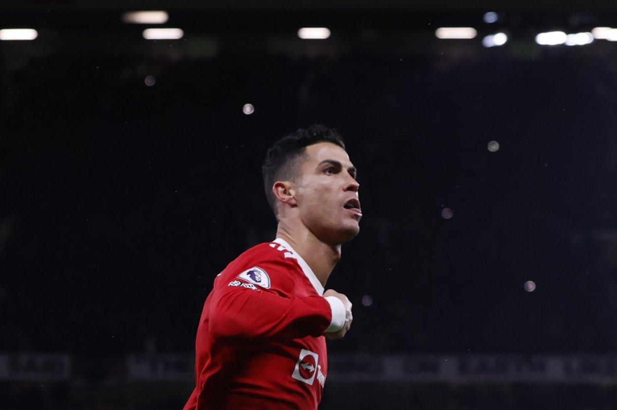 Cristiano Ronaldo resmi maçlarda 800 gole ulaşan ilk futbolcu oldu