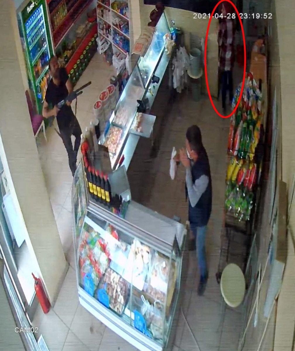 Burdur’da, kadının av tüfeği ile öldürülme anları ortaya çıktı