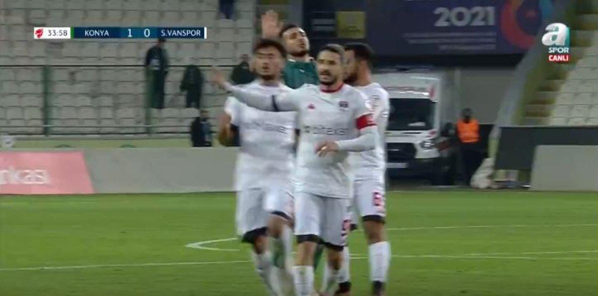Konyaspor - Vanspor maçındaki centilmenlik örneği