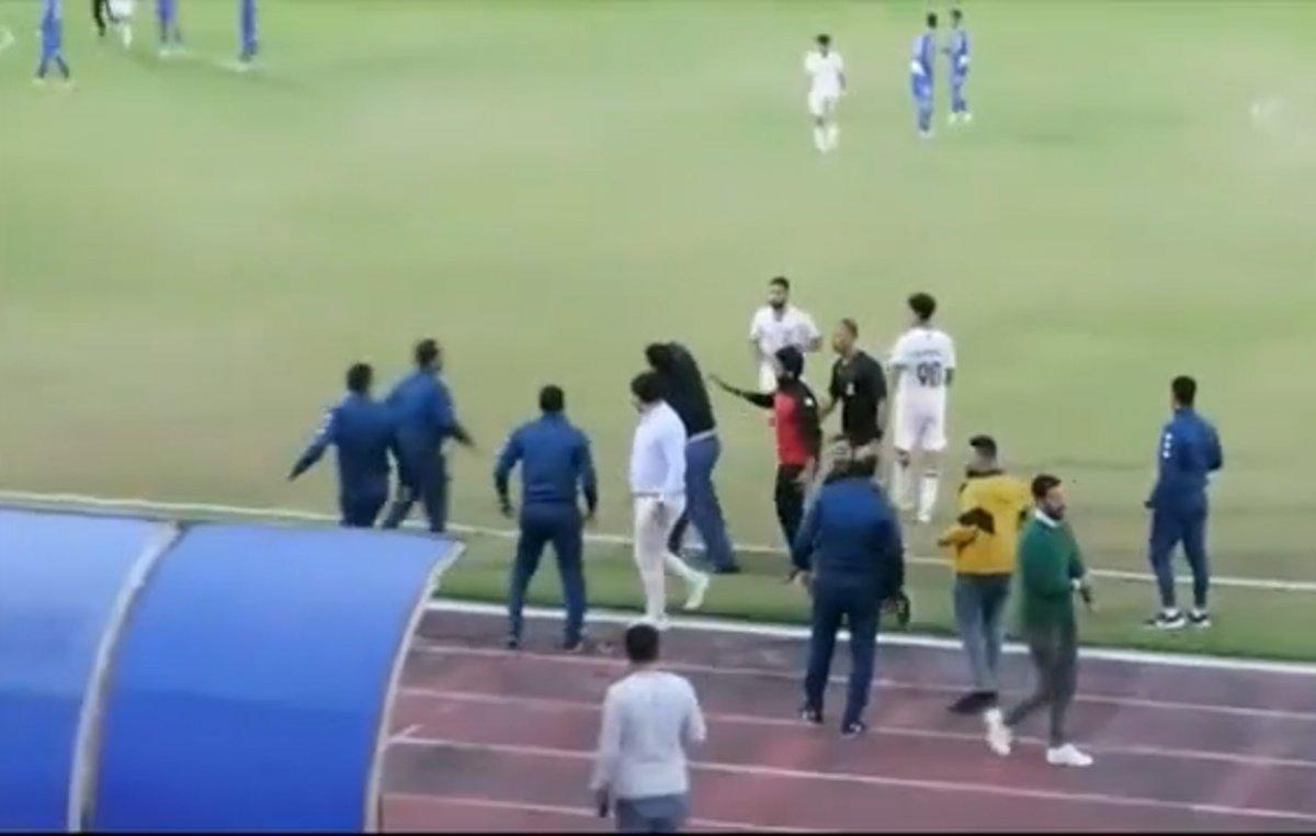 Mısır 2. Lig'de El Magd'ın hocası gole sevinirken kalp krizi geçirdi