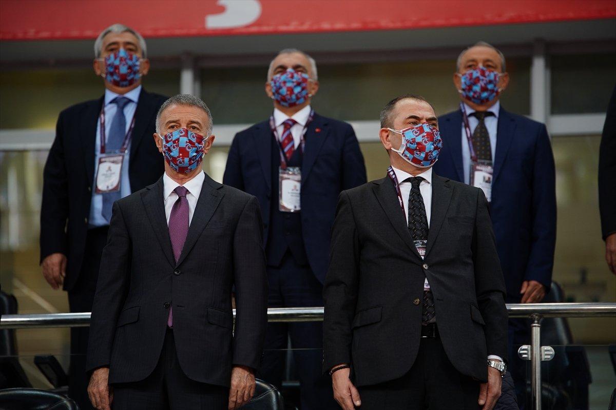 Ahmet Ağaoğlu, taraftarı şampiyonluk konusunda uyardı