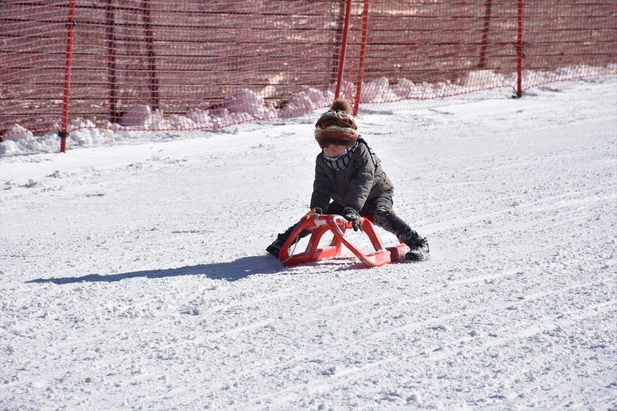 Palandöken'de kayak keyfi başladı