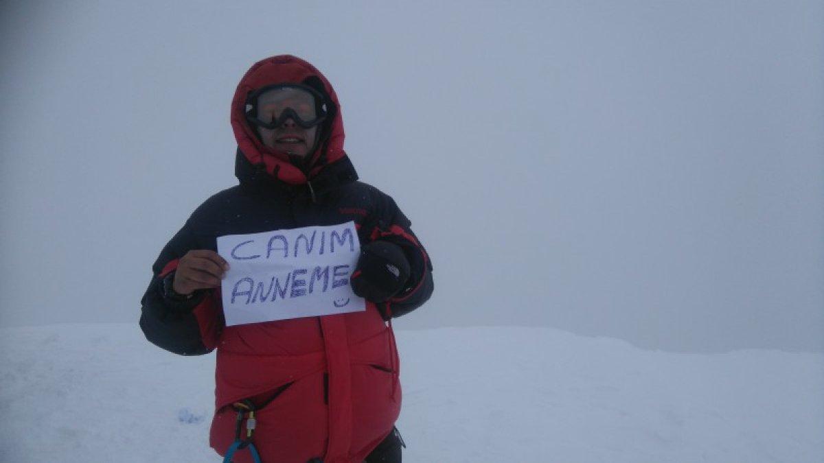 Esin Handal, Kar Leoparı unvanı alan ilk Türk kadın dağcı oldu