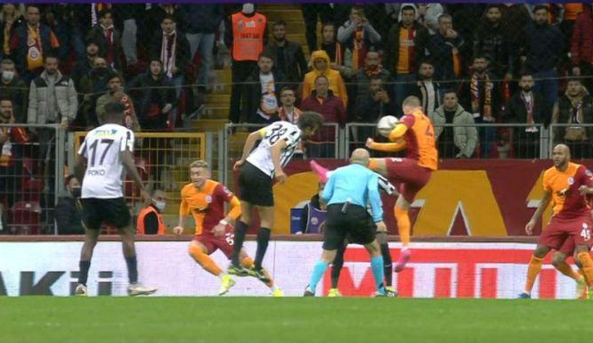 Cüneyt Çakır, Berkan'ın pozisyonuna neden penaltı verdiğini açıkladı