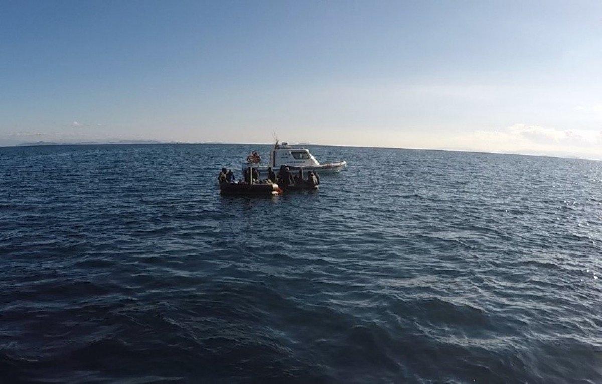 Çanakkale açıklarında 52 kaçak göçmen kurtarıldı