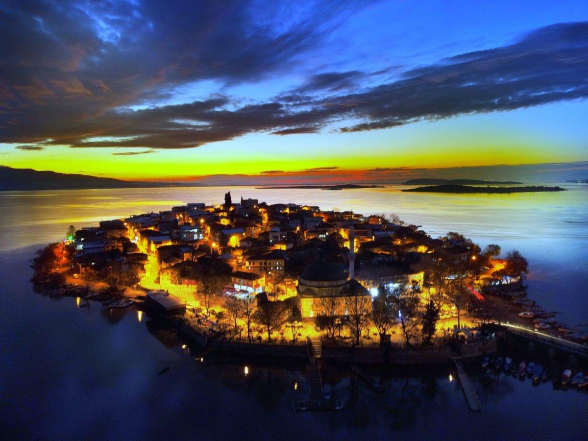 Bursa'daki küçük Venedik'te gün batımı büyüledi