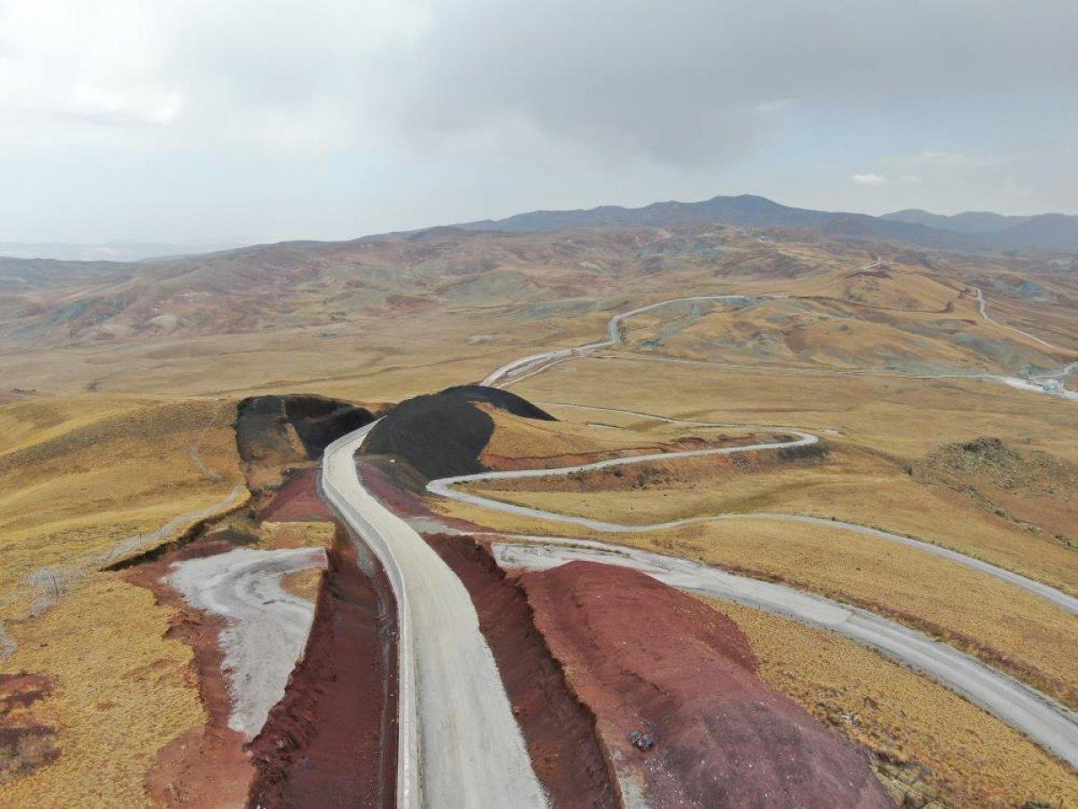 İran sınırındaki duvar çalışmaları durduruldu