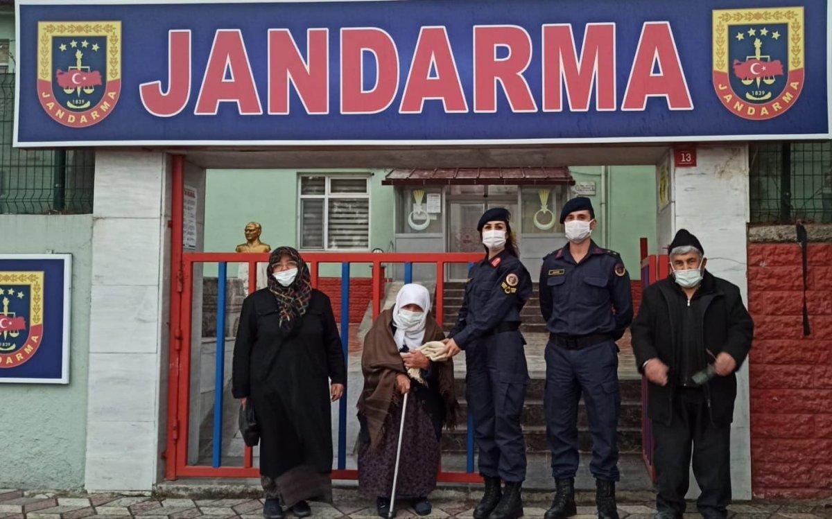 Halime nine herkesin kalbini ısıttı