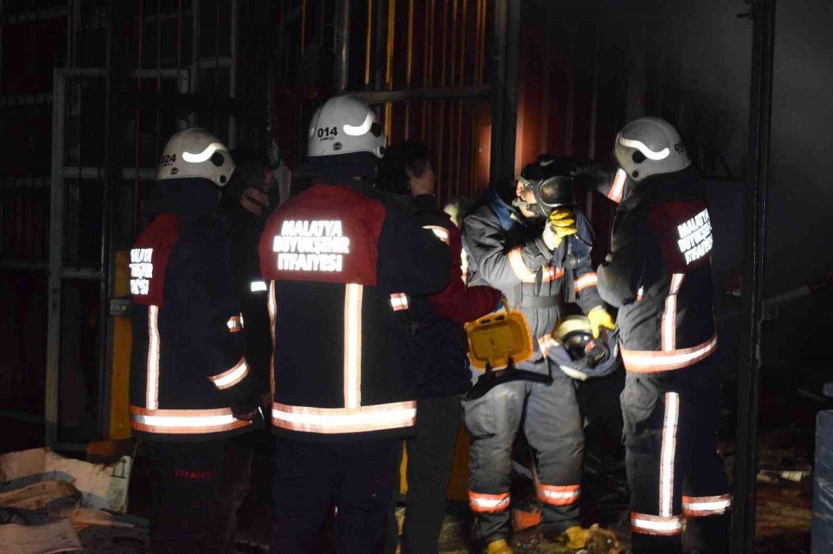 Malatya’da sanayi sitesinde yangın